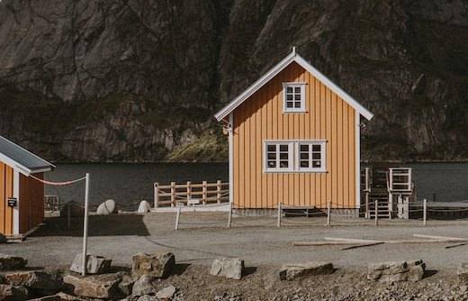 Vivre l'été au rythme de la nature : 10 avantages d'avoir un mobil home dans un parc résidentiel de loisirs